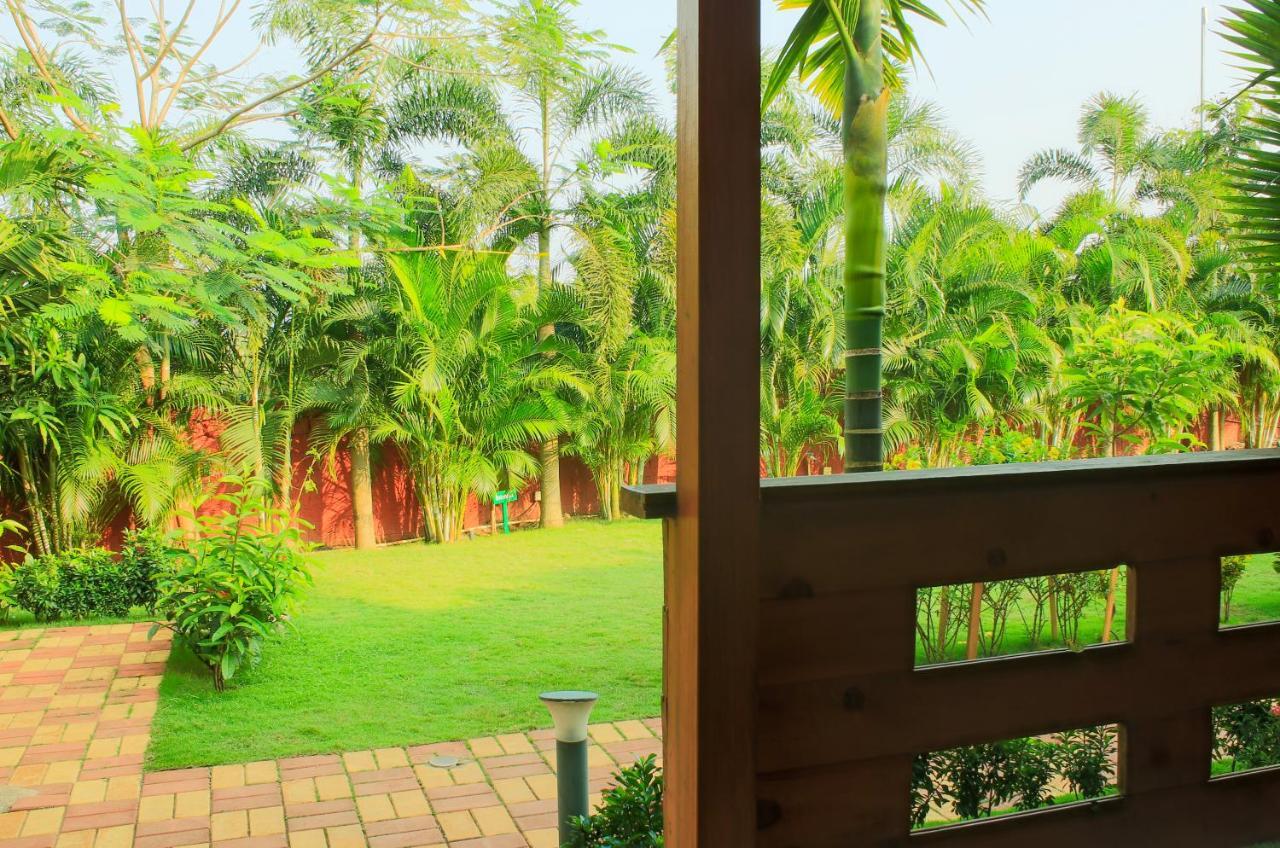Grand Vatika Resort Arambol Ngoại thất bức ảnh